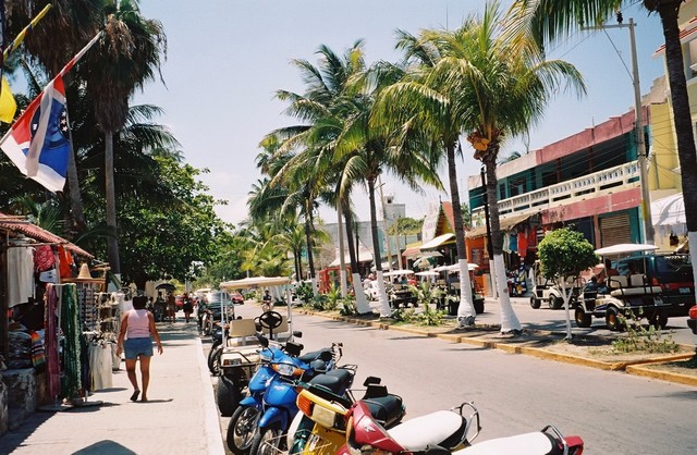 Isla Mujeres - a very cute quaint little island, that I hightly reccomend for a day trip.