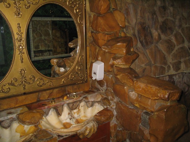 **The Madonna Inn (The strangest hotel I've ever seen!)